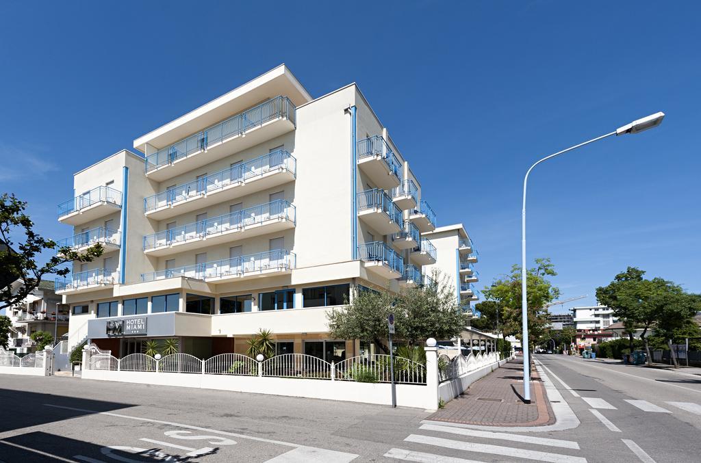 Hotel Miami Lido di Jesolo Exterior foto