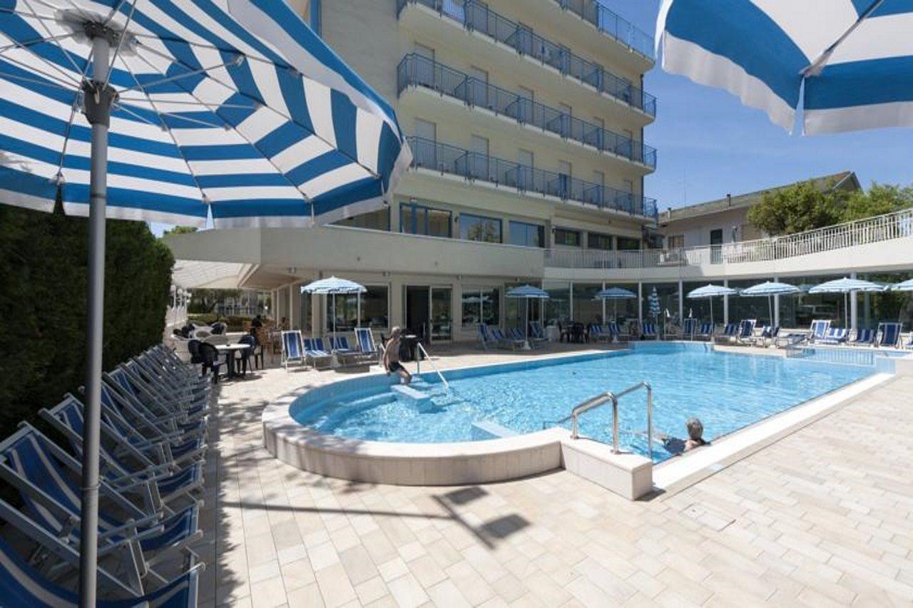 Hotel Miami Lido di Jesolo Exterior foto